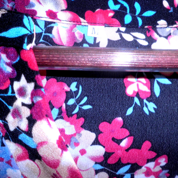 Round Floor Box Cover w/ 2 Lift Lids- Use with 5511 Floor Box- Gray Non-Metallic - Picture 3 of 5